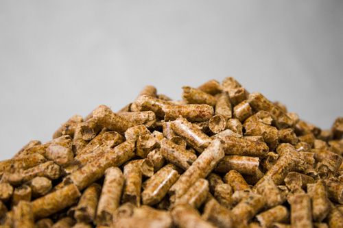 Palette Giant Flames granulés de bois 65 sacs x 15 kg (975 kg)